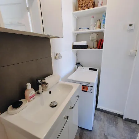 아파트 2-bedroom In Historic Center With Elevator 릴
