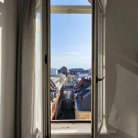 2-bedroom In Historic Center With Elevator 아파트 릴